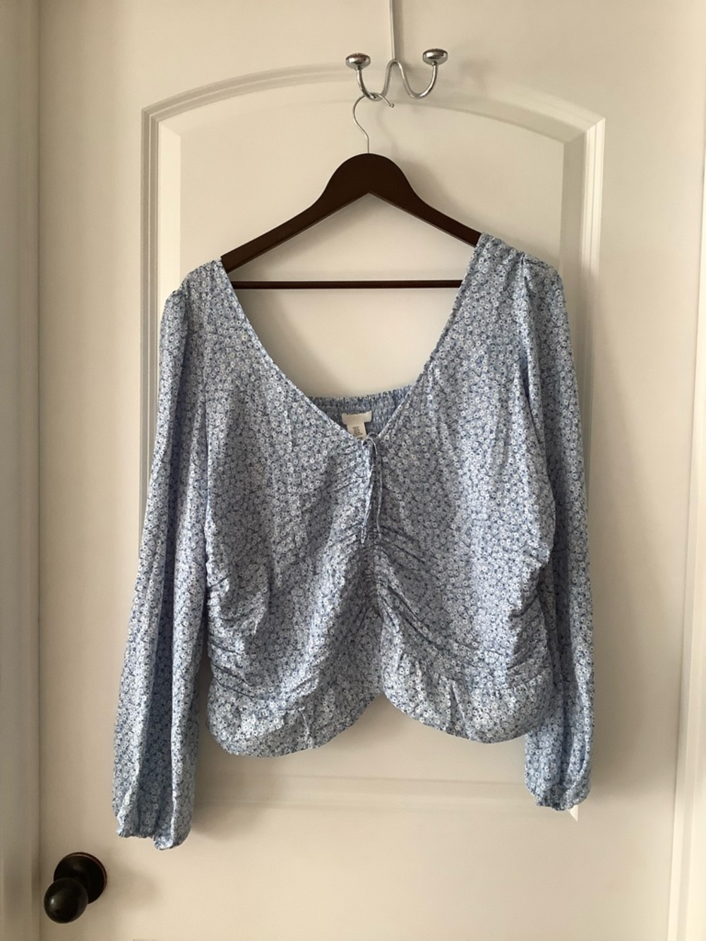 H&M Light Blue Floral Ruched Long Sleeve Blouse